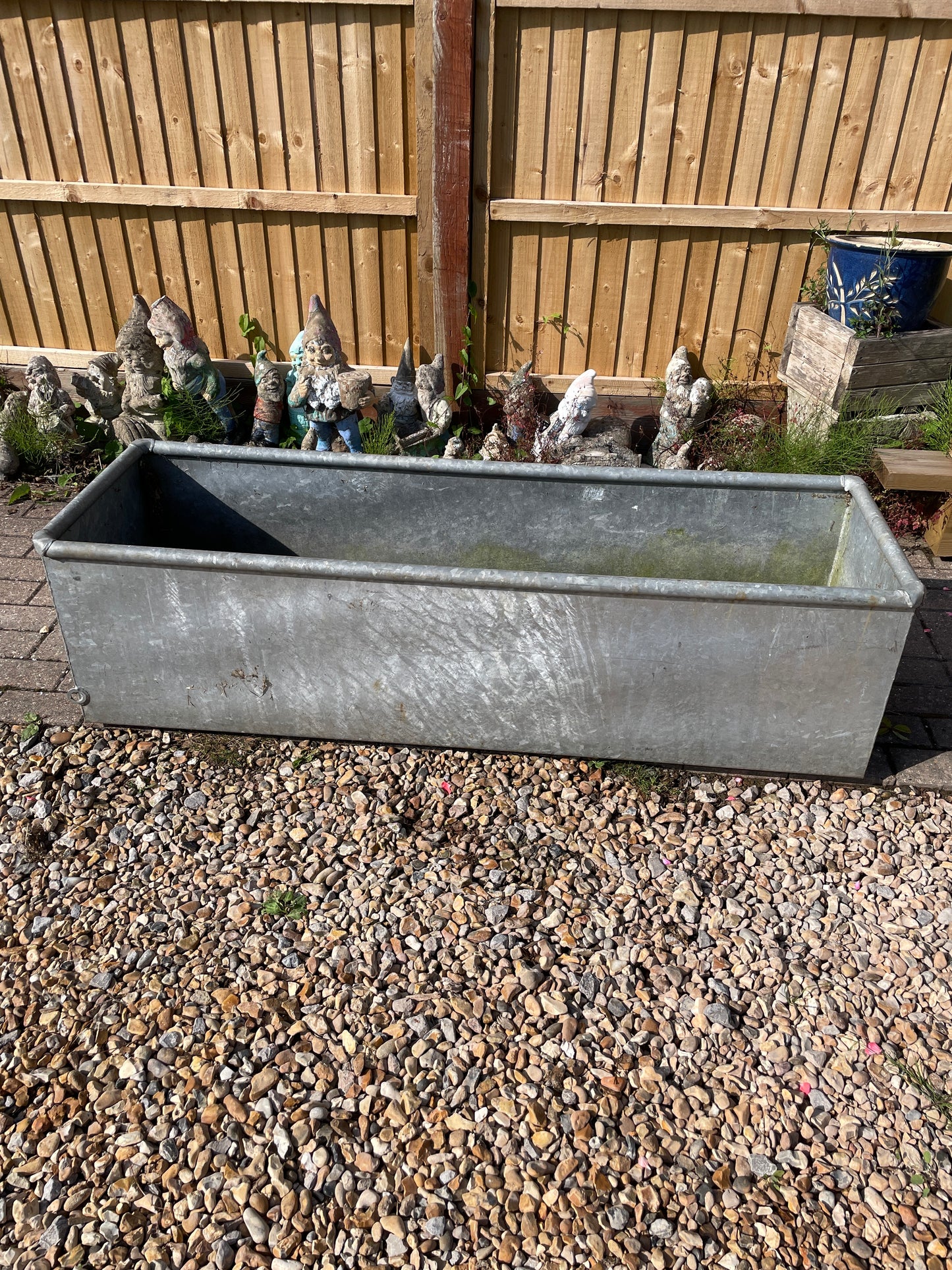 Galvanised water trough planter water feature 5ft.