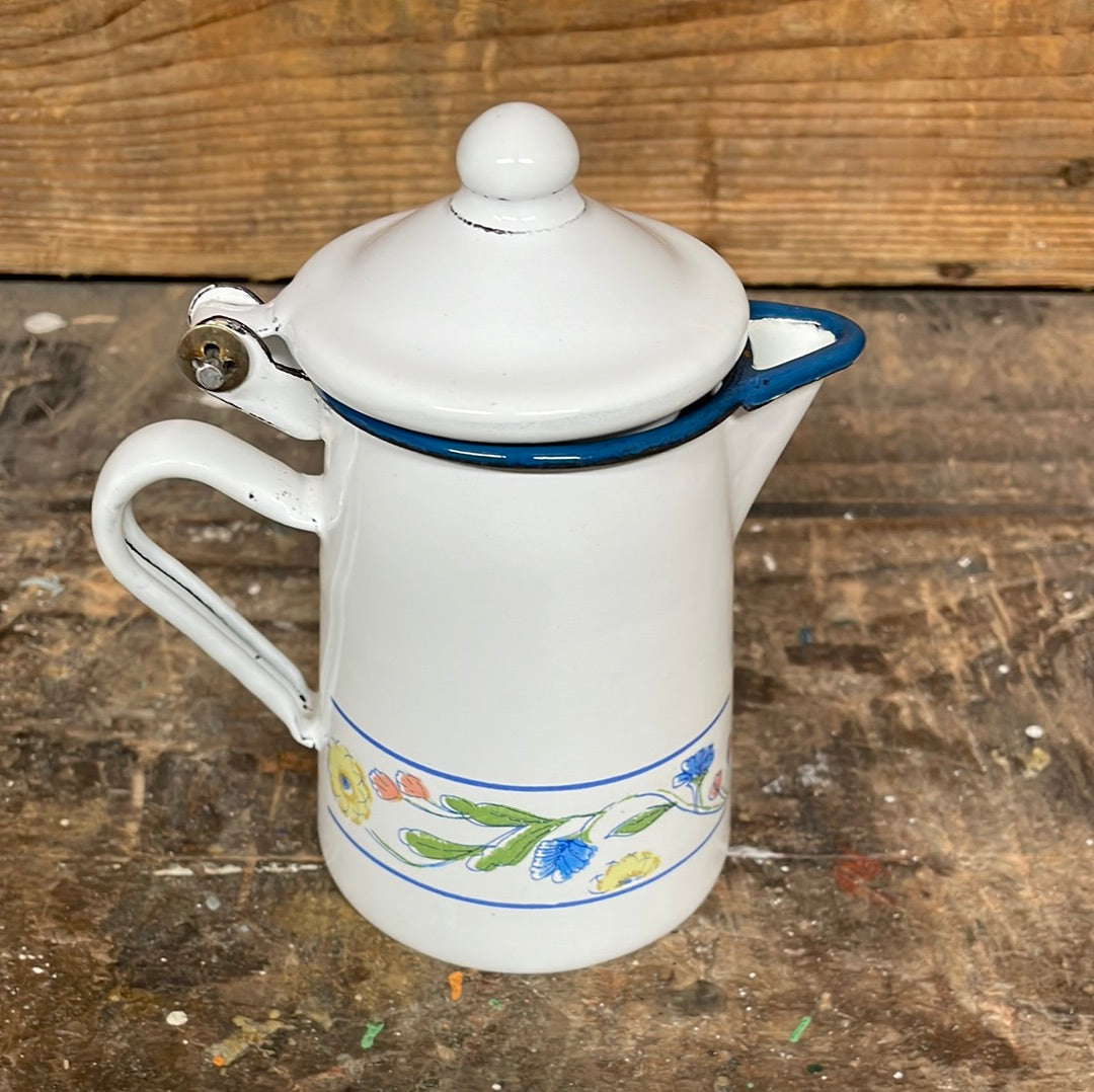 Mini enamelled coffee pot white with floral décor.