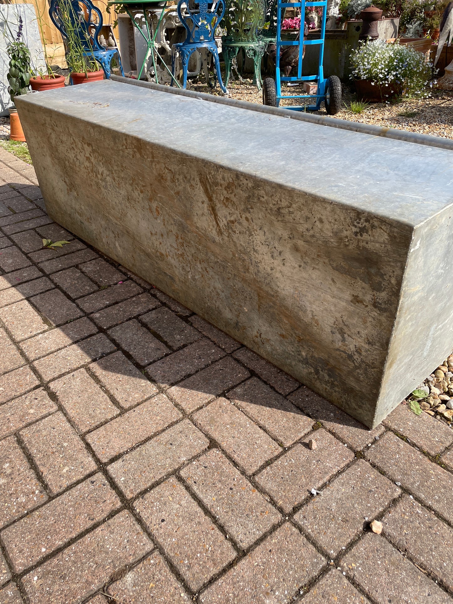 Galvanised water trough planter water feature 5ft.