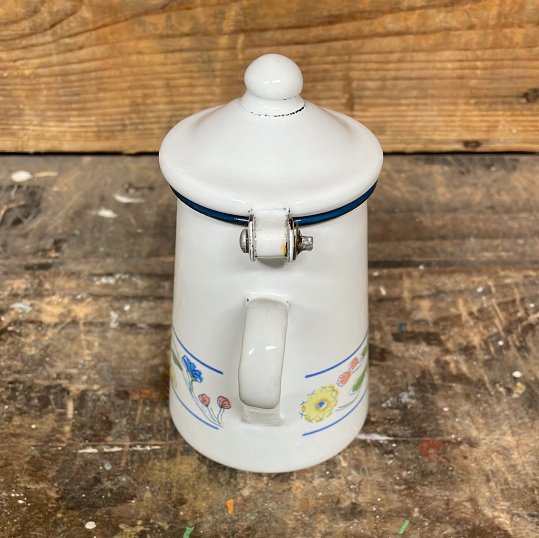 Mini enamelled coffee pot white with floral décor.