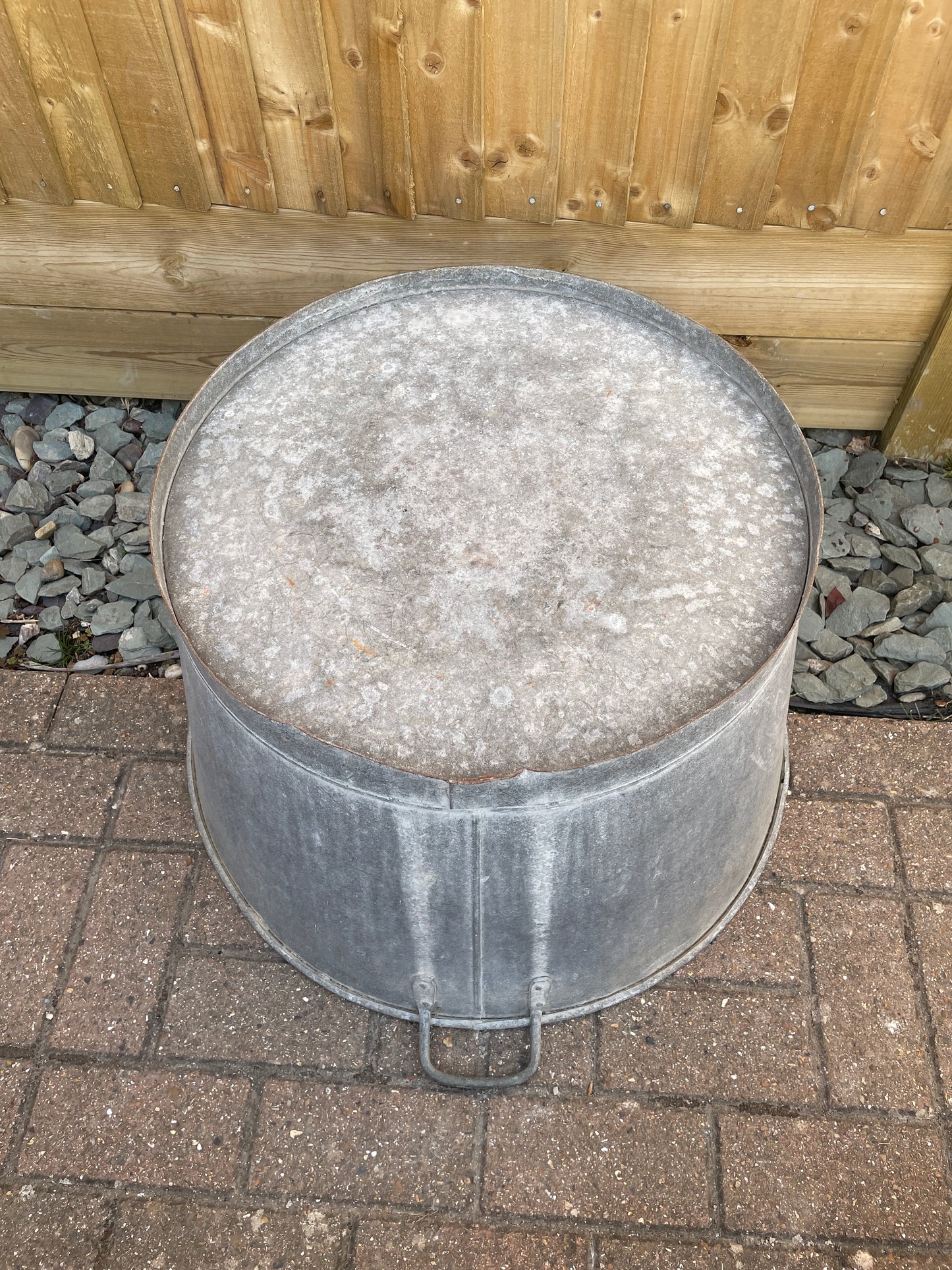 French round galvanised tub garden planter 67cm.