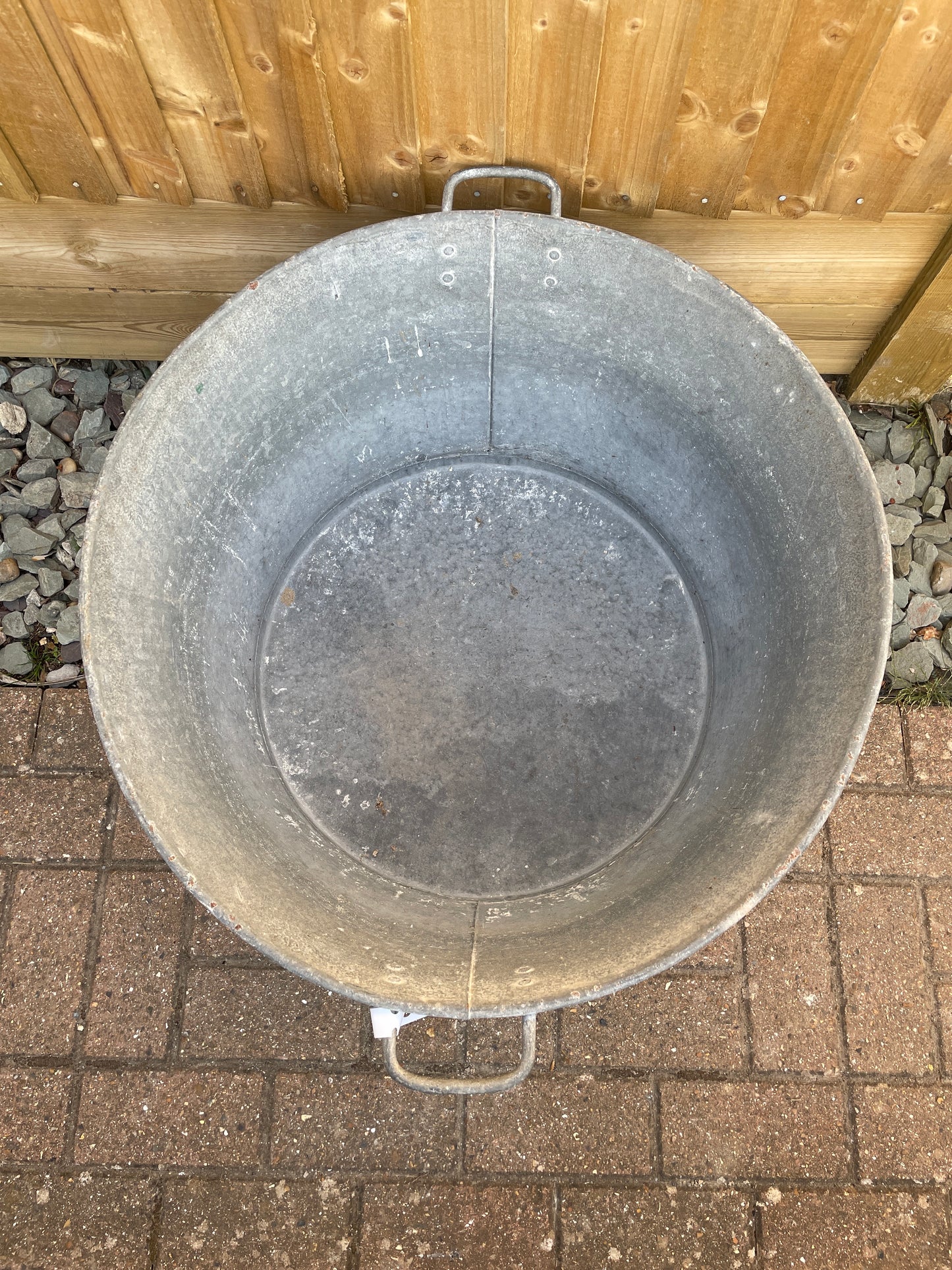 French round galvanised tub garden planter 67cm.
