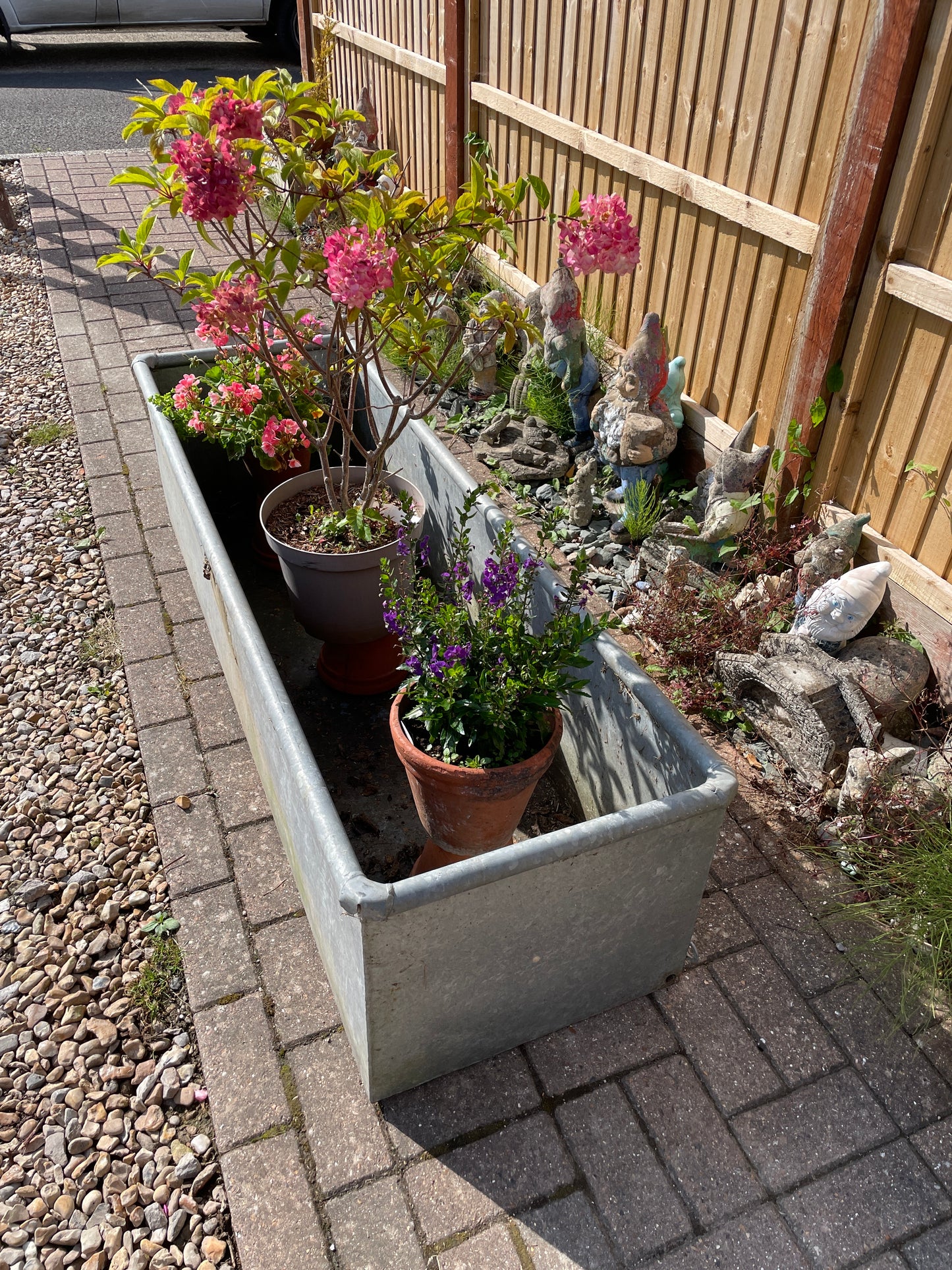 Galvanised water trough planter water feature 5ft.