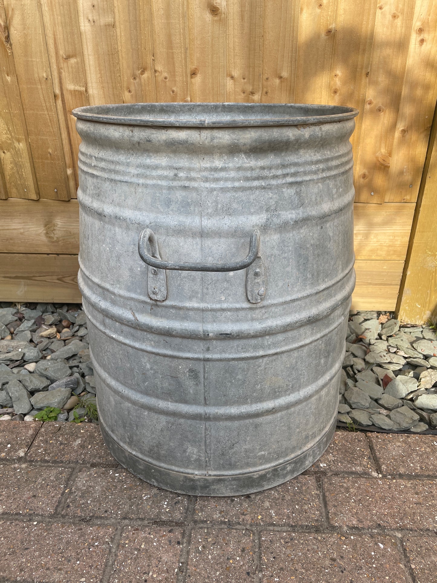 Dolly tub French/Belgian vintage galvanised planter.
