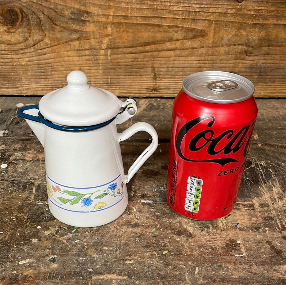 Mini enamelled coffee pot white with floral décor.