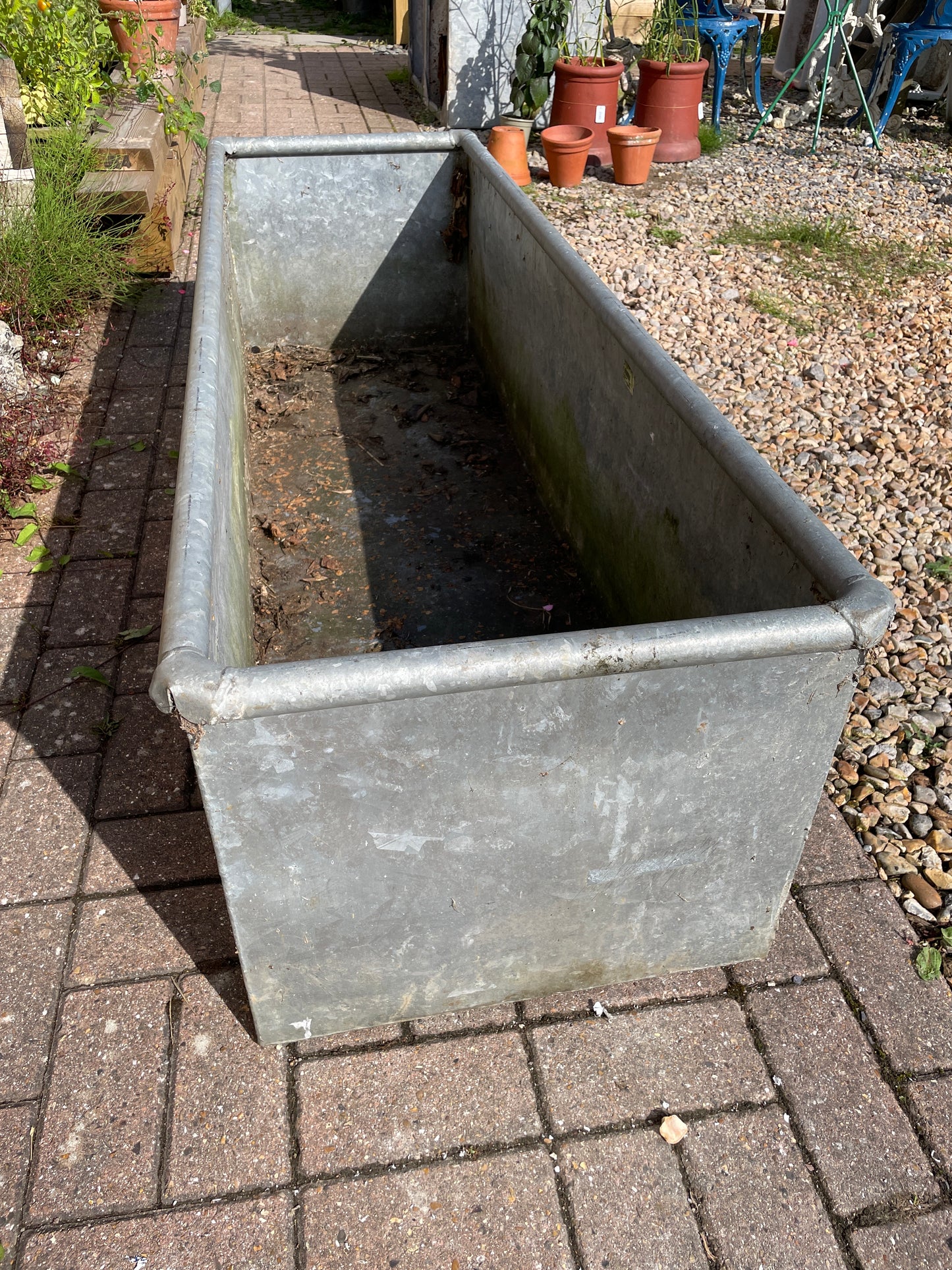 Galvanised water trough planter water feature 5ft.