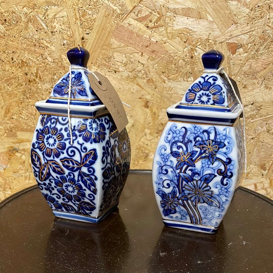 A Set Of Two Blue White And Gold Chinese Urns/Ginger Jars With Lids.