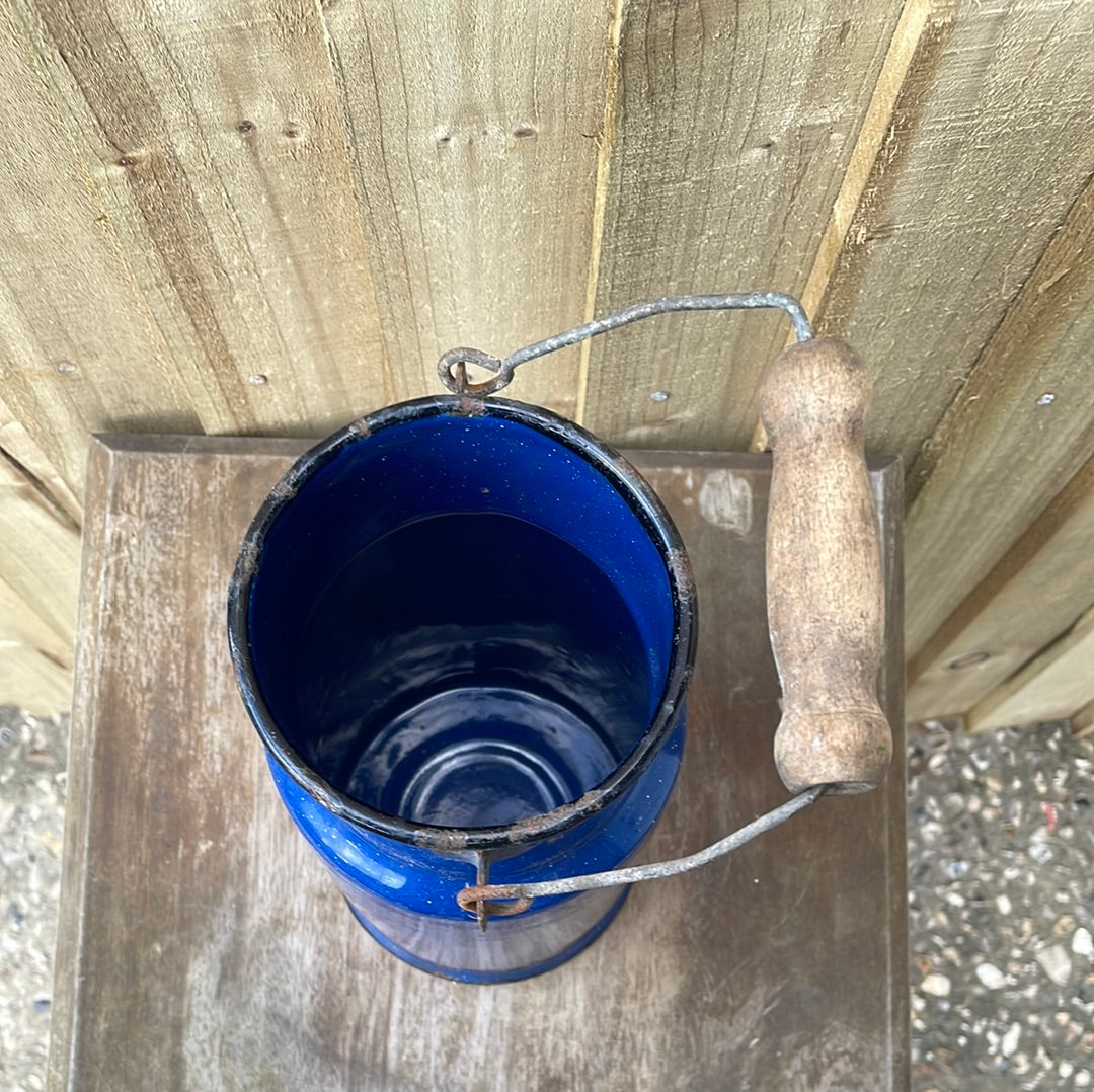 Enamelled Churn 2 L speckled blue.