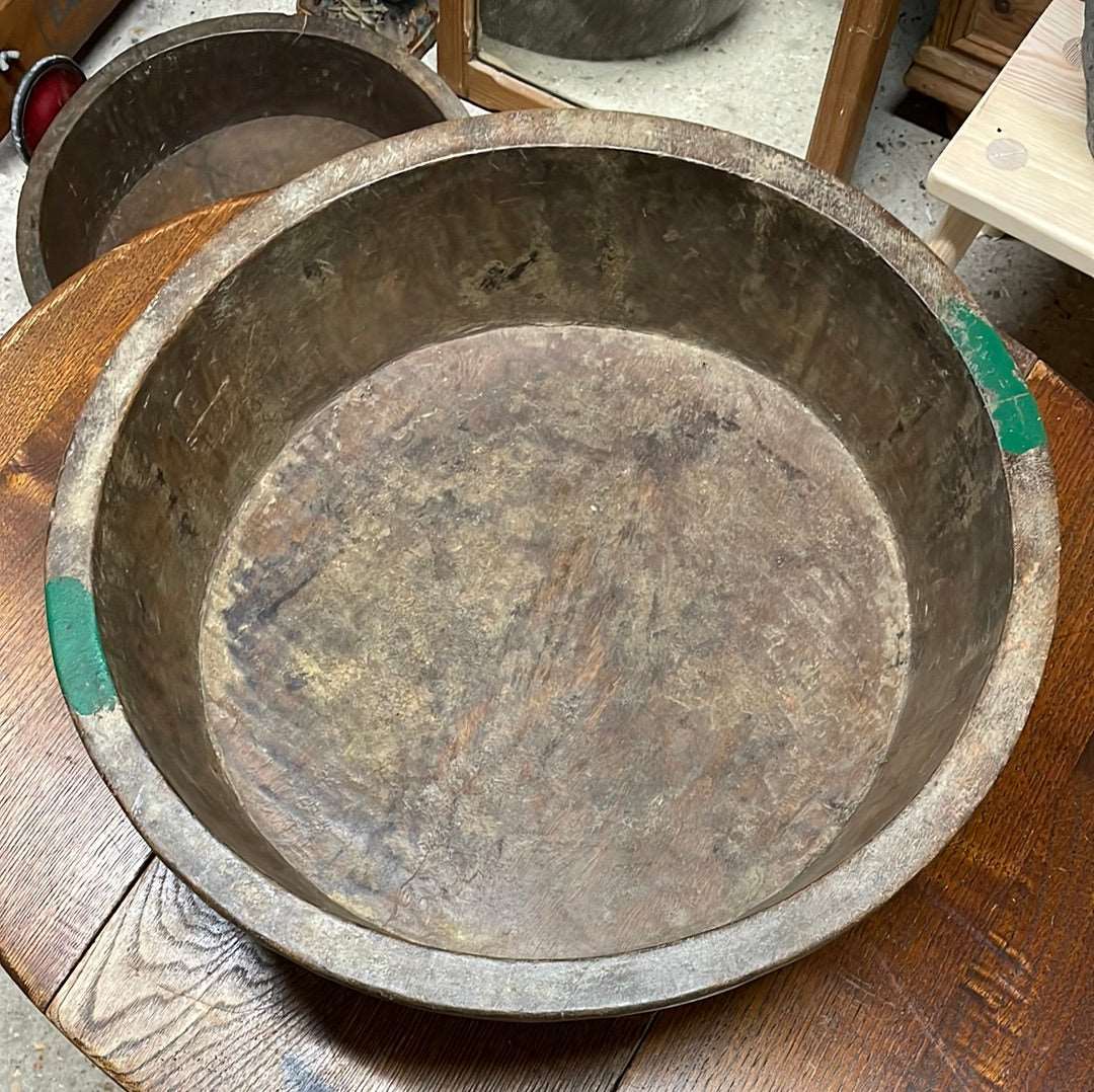 Carved Asian wooden parat bowl large.