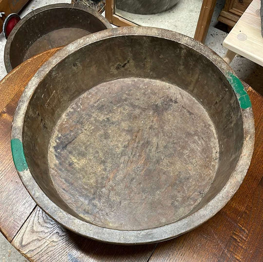 Carved Asian wooden parat bowl large.